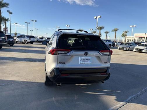 2025 Toyota RAV4 Hybrid SE