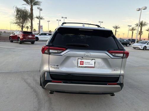 2025 Toyota RAV4 Hybrid SE