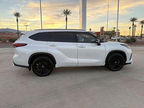 2023 Toyota Highlander XSE