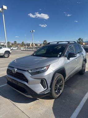 2023 Toyota RAV4 Hybrid SE