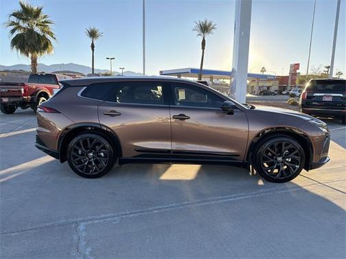 2025 Toyota Crown Signia Limited