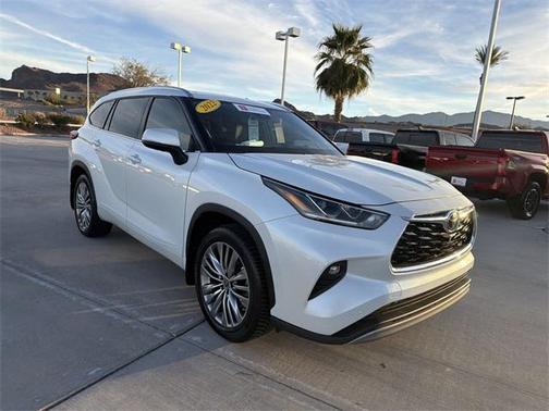2022 Toyota Highlander Platinum