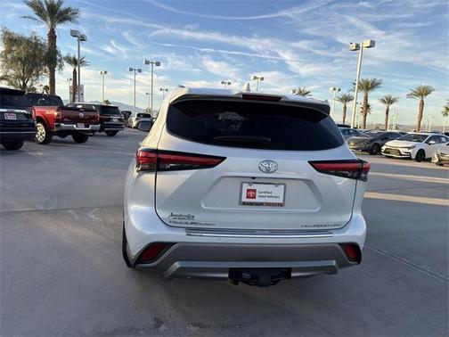 2022 Toyota Highlander Platinum