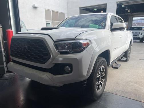 2022 Toyota Tacoma TRD Sport