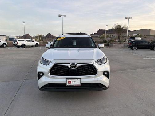 2024 Toyota Highlander XLE