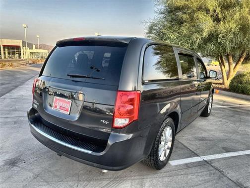 2011 Dodge Grand Caravan R/T
