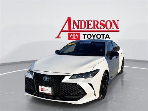 2022 Toyota Avalon Hybrid XSE