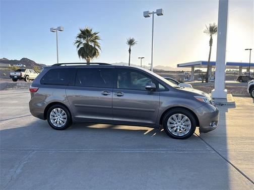 2015 Toyota Sienna XLE Premium