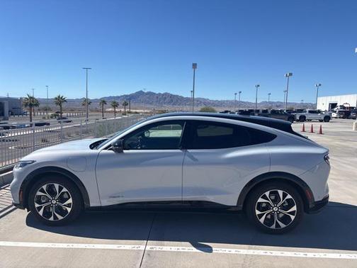 2022 Ford Mustang Mach-E Premium