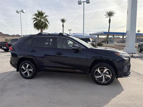 2025 Toyota RAV4 Hybrid SE