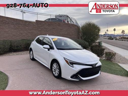 Photo 1 of 14 of 2023 Toyota Corolla Hatchback SE