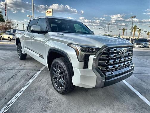 2025 Toyota Tundra Hybrid Platinum