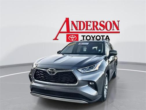 2023 Toyota Highlander Platinum