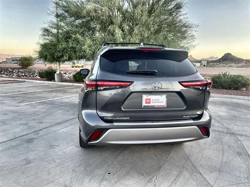 2023 Toyota Highlander Platinum