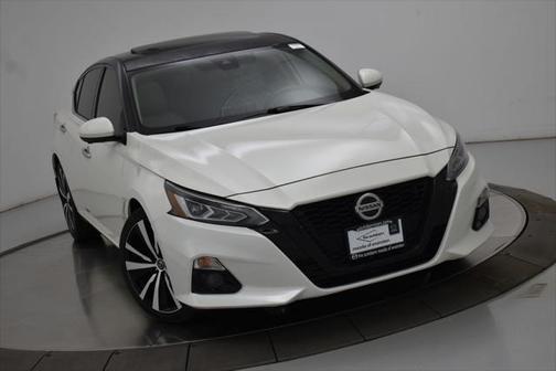 2020 Nissan Altima 2.0 Platinum