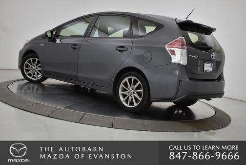 2016 Toyota Prius v Five