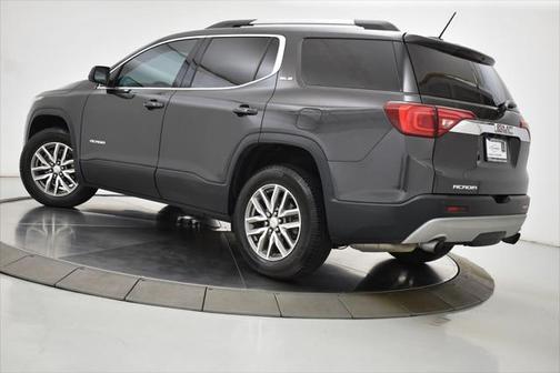 2017 GMC Acadia SLE-2