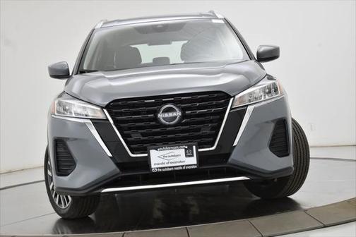 2022 Nissan Kicks SV