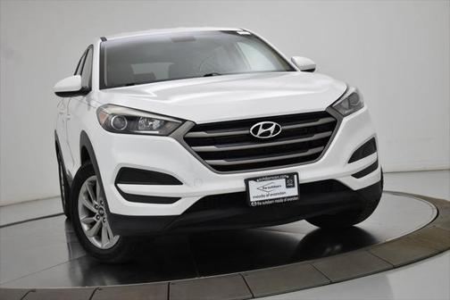 2016 Hyundai TUCSON SE
