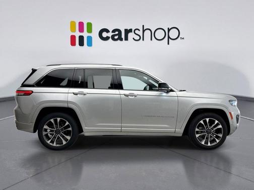 2022 Jeep Grand Cherokee Overland