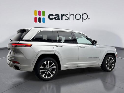 2022 Jeep Grand Cherokee Overland