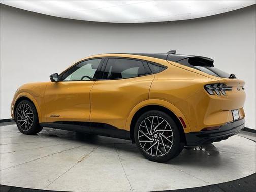 2022 Ford Mustang Mach-E GT