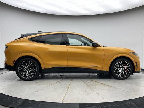 2022 Ford Mustang Mach-E GT