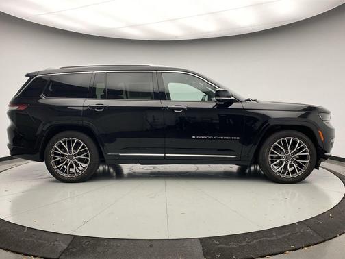 2022 Jeep Grand Cherokee L Summit Reserve