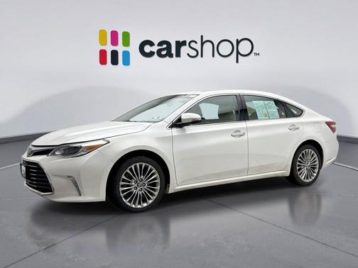 Blizzard Pearl 2017 Toyota Avalon Limited