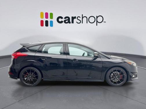 Shadow Black 2017 Ford Focus ST