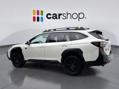 Crystal White 2024 Subaru Outback Wilderness