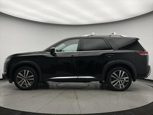 2022 Nissan Pathfinder Platinum 4WD