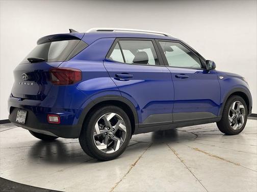2022 Hyundai VENUE Limited