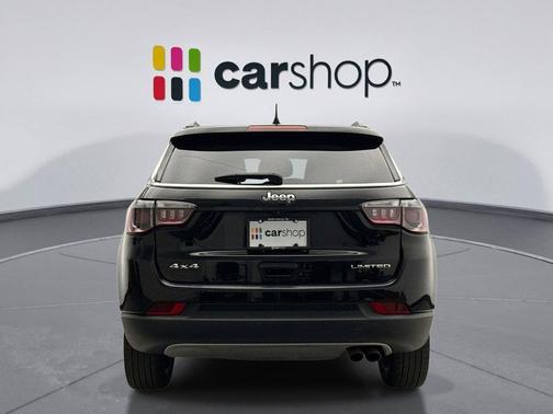 Diamond Black Crystal Pearlcoat 2022 Jeep Compass Limited