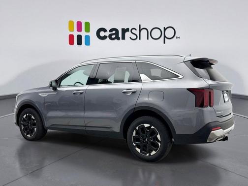 Everlasting Silver 2024 Kia Sorento S