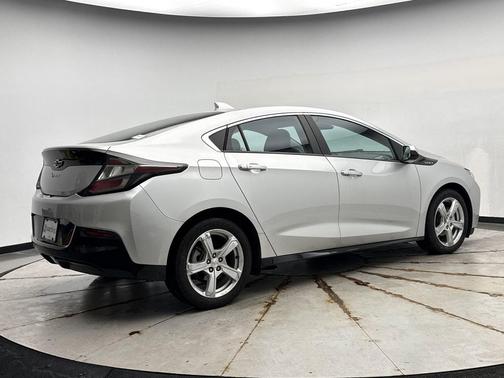 Silver Ice Metallic 2019 Chevrolet Volt LT