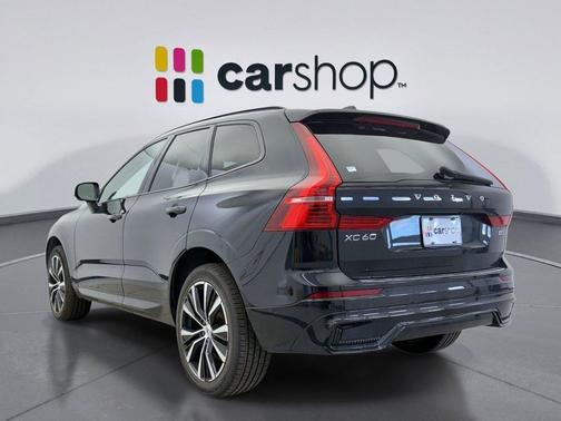 2023 Volvo XC60 B5 Plus Dark Theme