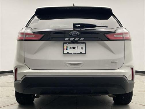 2021 Ford Edge SE