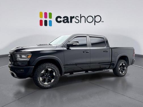 Diamond Black Crystal Pearlcoat 2019 RAM 1500 Rebel