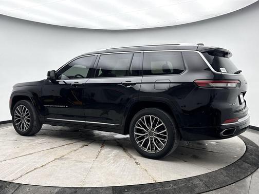 Diamond Black C 2022 Jeep Grand Cherokee L Summit Reserve