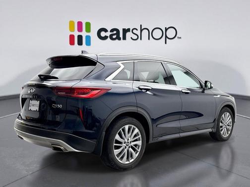 2023 INFINITI QX50 LUXE AWD