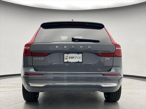 2022 Volvo XC60 B5 Inscription