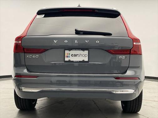 2022 Volvo XC60 B5 Inscription