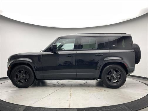 2022 Land Rover Defender 110 S