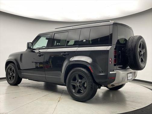 2022 Land Rover Defender 110 S