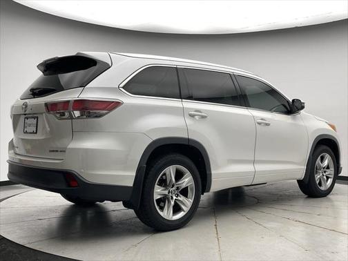 2016 Toyota Highlander Limited Platinum