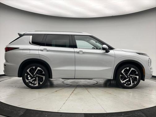2022 Mitsubishi Outlander SEL Special Edition S-AWC