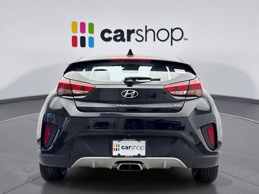 2019 Hyundai Veloster 2