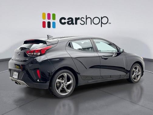 2019 Hyundai Veloster 2