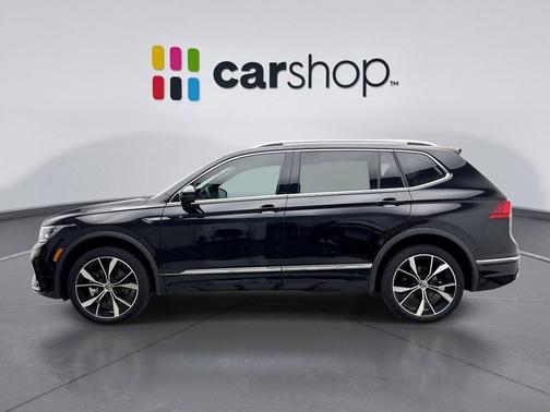 Deep Black 2023 Volkswagen Tiguan 2.0T SEL R-Line 4MOTION